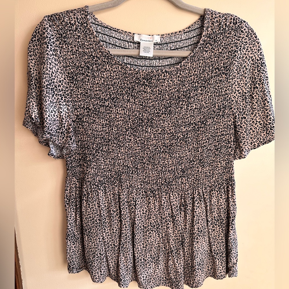 Urban Romantics Cheetah Print Shirred Round Neck Puff Short Sleeve Peplum Blouse